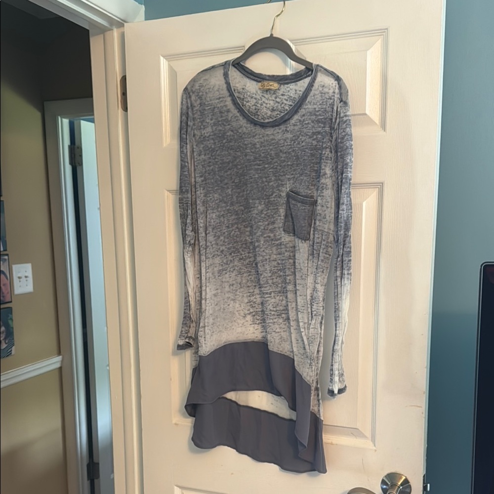 DG2 Gray Long Sleeve Women's high-low ruffle top